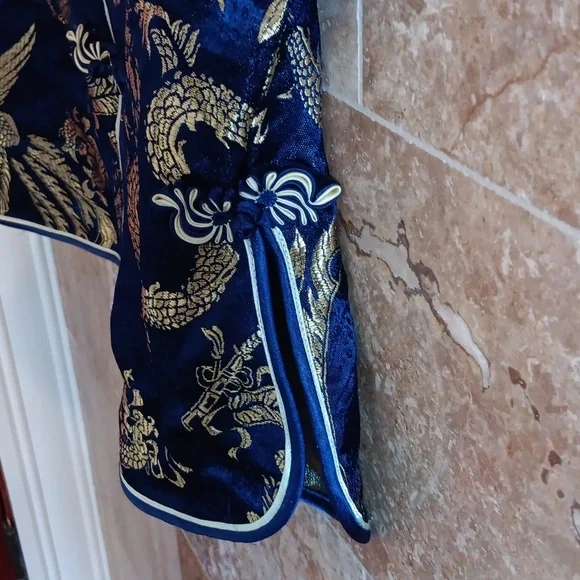 Chinese Shirt 🐉 - Picture 4 of 6